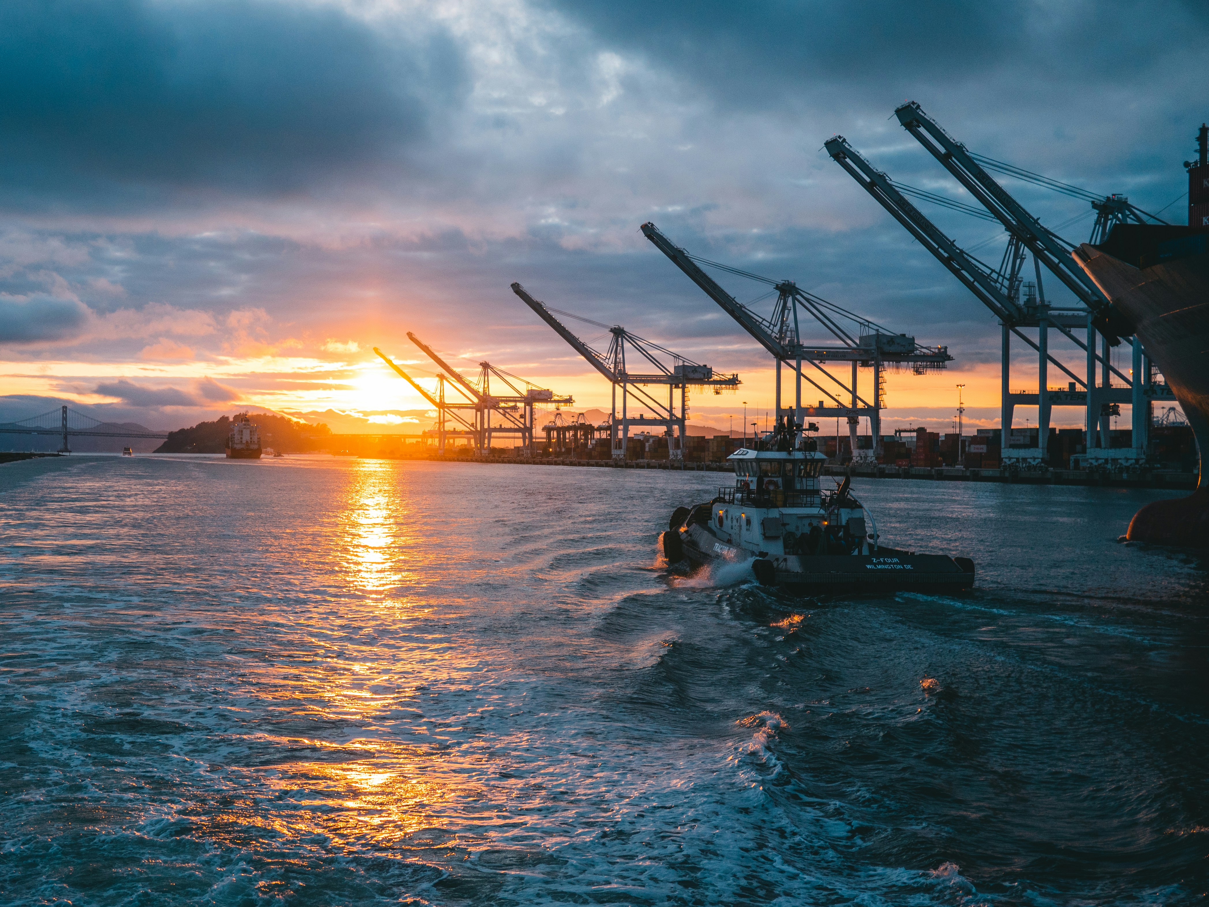 Hard Case #9 — SUPPLY CHAIN & RESILIENCE: Why do we have inventory and still can't deliver?